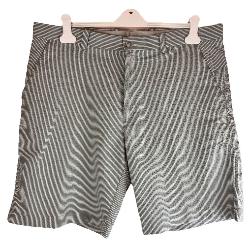 Callaway Mens Seersucker Gray Striped Shorts Size 38